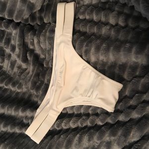 Cheeky bikini bottom